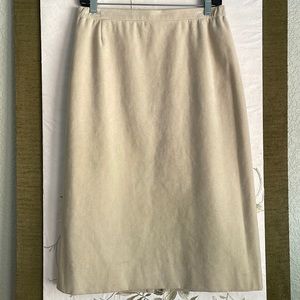 Vintage I.Magnin skirt ULTRASUEDE skirt fully lined Excellent condition